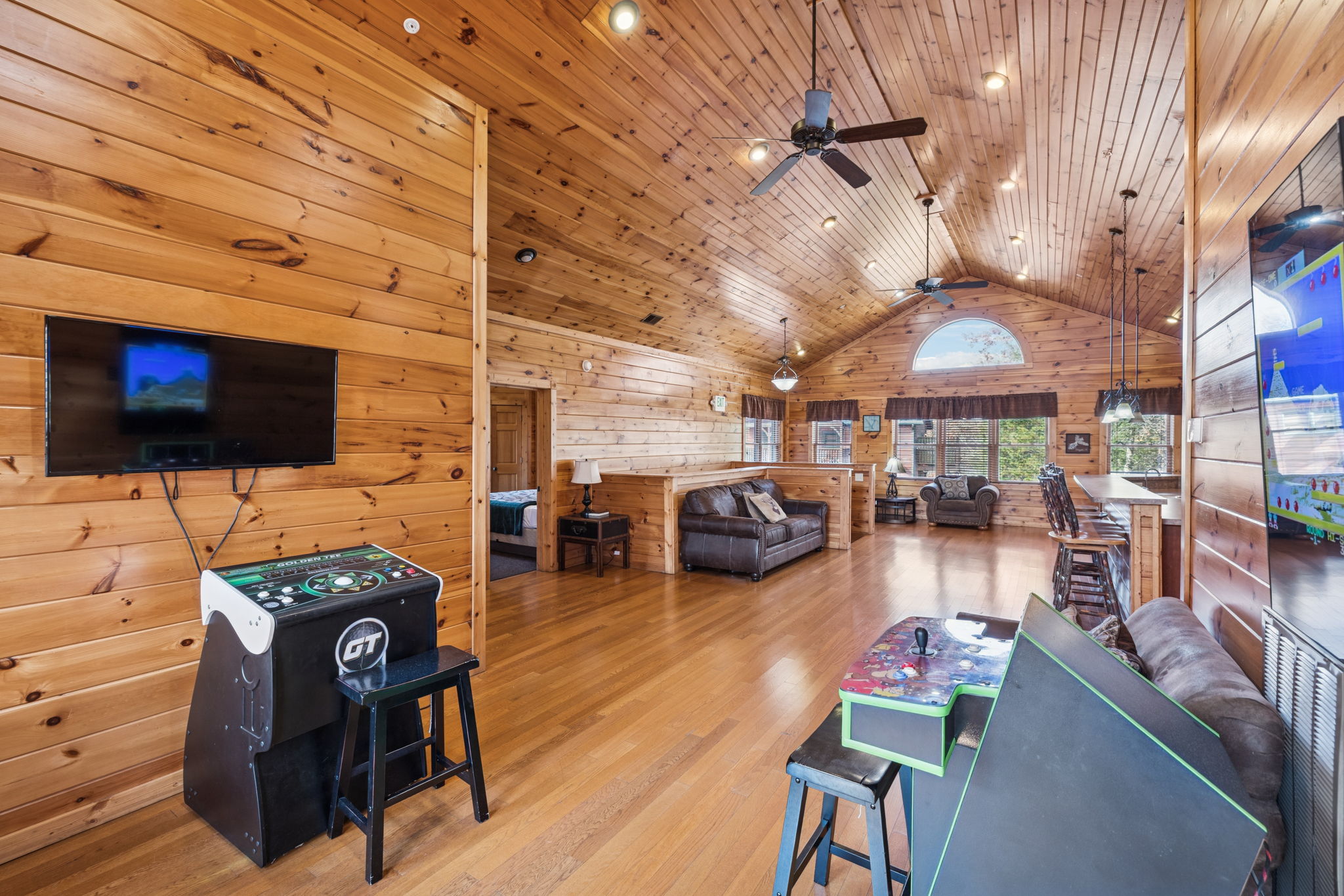 Gatlinburg, Tennessee, 37738, United States, 9 Bedrooms Bedrooms, ,9 BathroomsBathrooms,Residential,For Sale,1996380