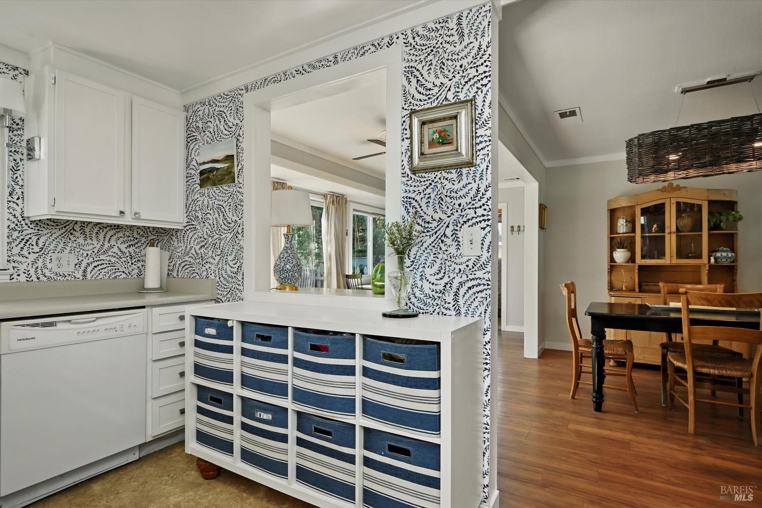 Santa Rosa, California, 95409, United States, 2 Bedrooms Bedrooms, ,2 BathroomsBathrooms,Residential,For Sale,1940455