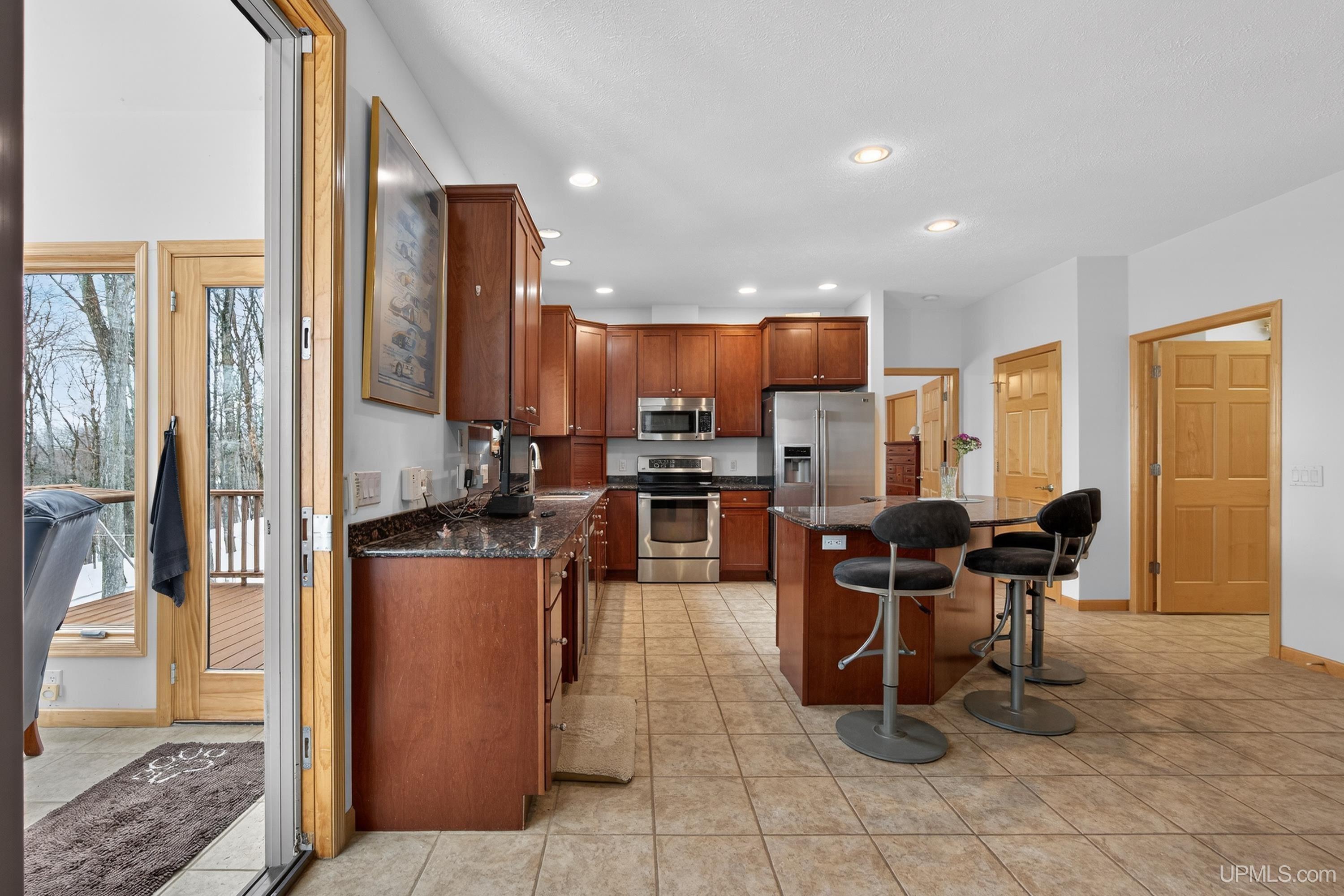 Houghton, Michigan, 49931, United States, 3 Bedrooms Bedrooms, ,4 BathroomsBathrooms,Residential,For Sale,2029605