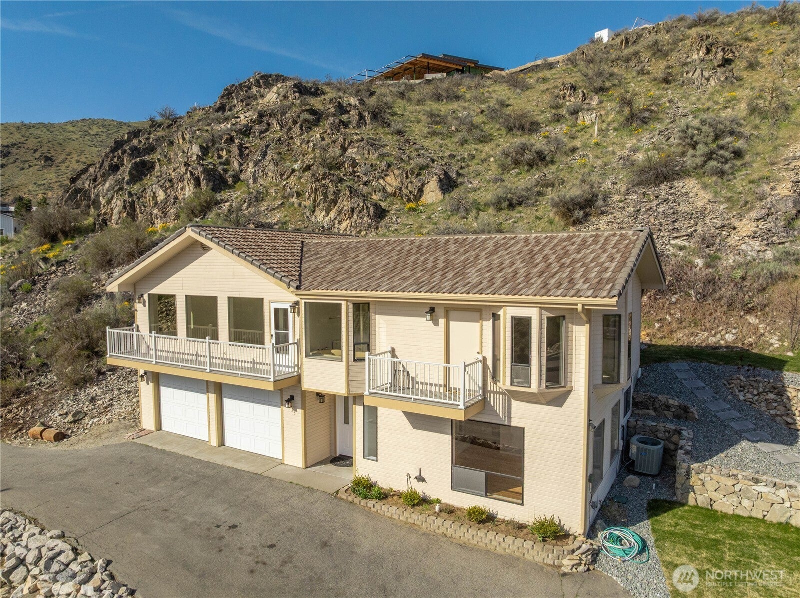 Chelan, Washington, 98816, United States, 3 Bedrooms Bedrooms, ,2 BathroomsBathrooms,Residential,For Sale,1766937