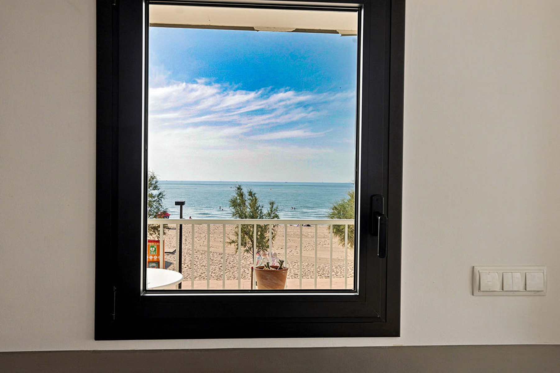 Exclusive beachfront building with tourist rental licenses - 物件實景