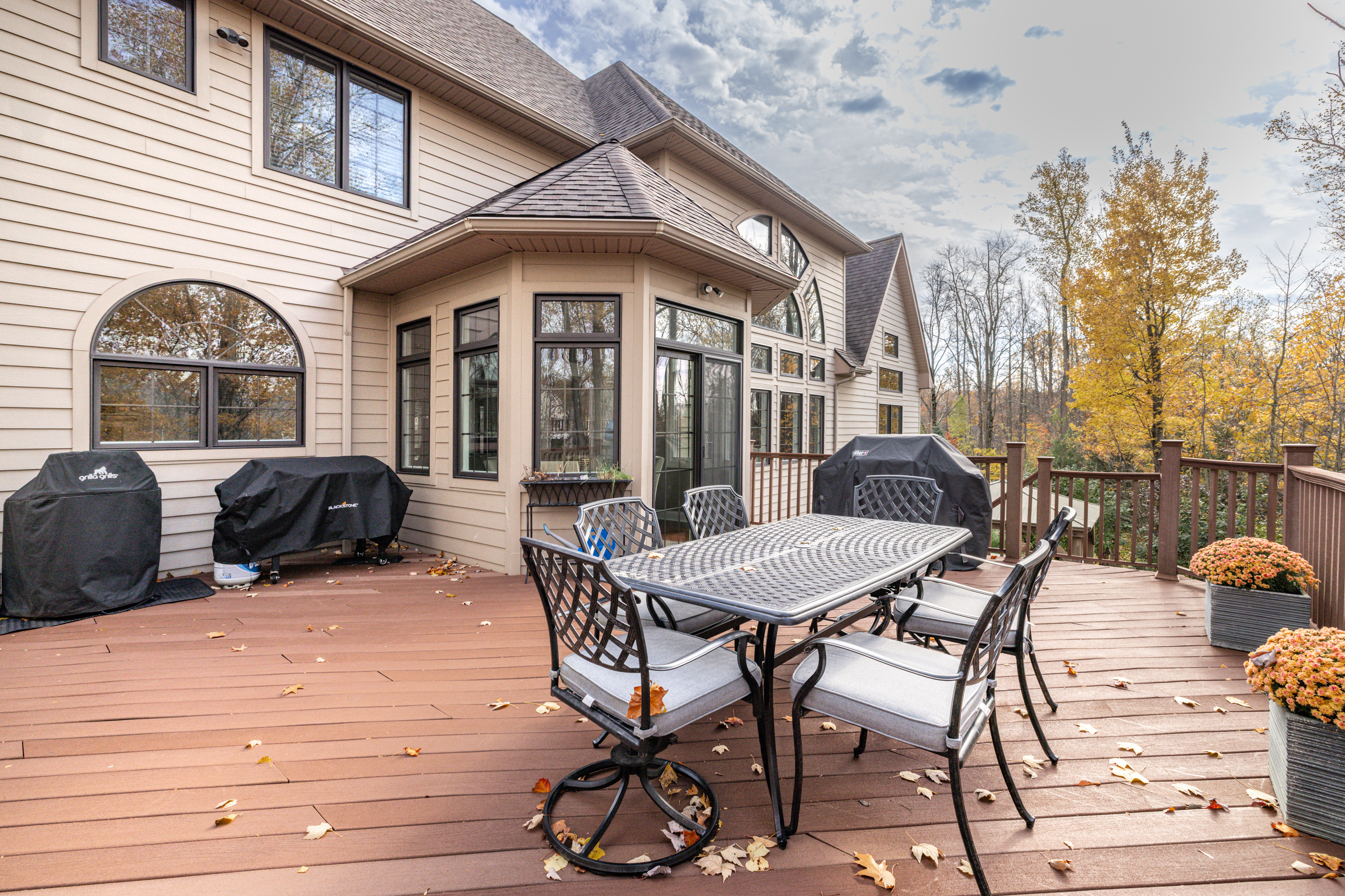 Strongsville, Ohio, 44136, United States, 4 Bedrooms Bedrooms, ,5 BathroomsBathrooms,Residential,For Sale,1988624