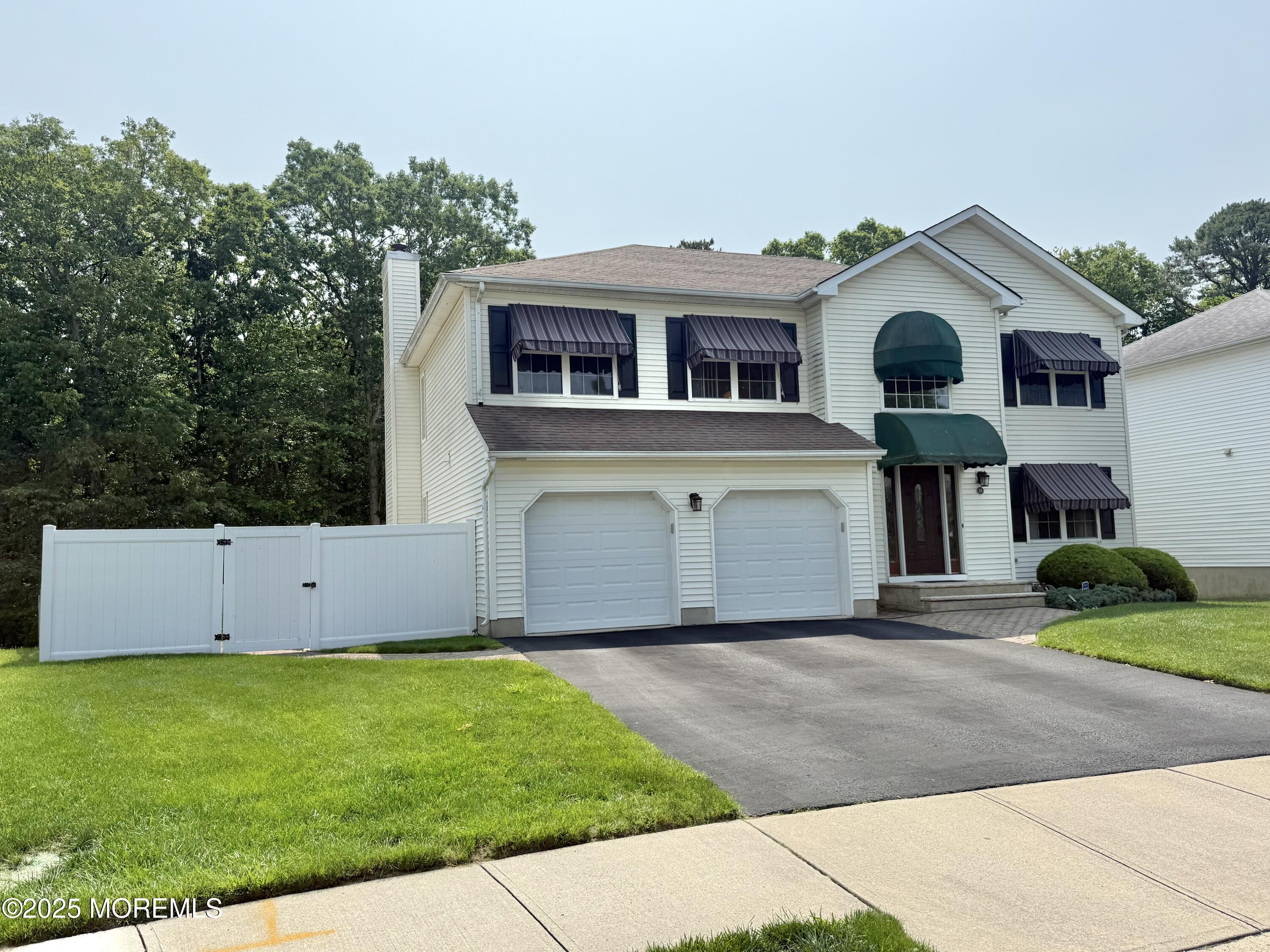Howell, New Jersey, 07731, United States, 4 Bedrooms Bedrooms, ,3 BathroomsBathrooms,Residential,For Sale,1890794