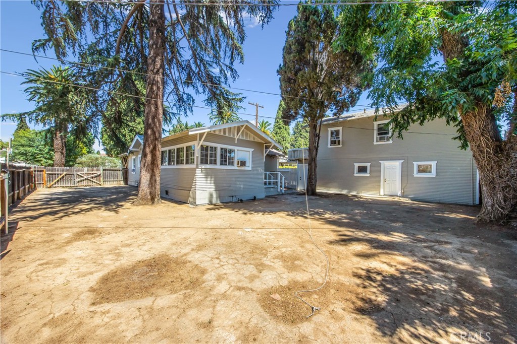 Riverside, California, 92506, United States, ,Residential,For Sale,1926260