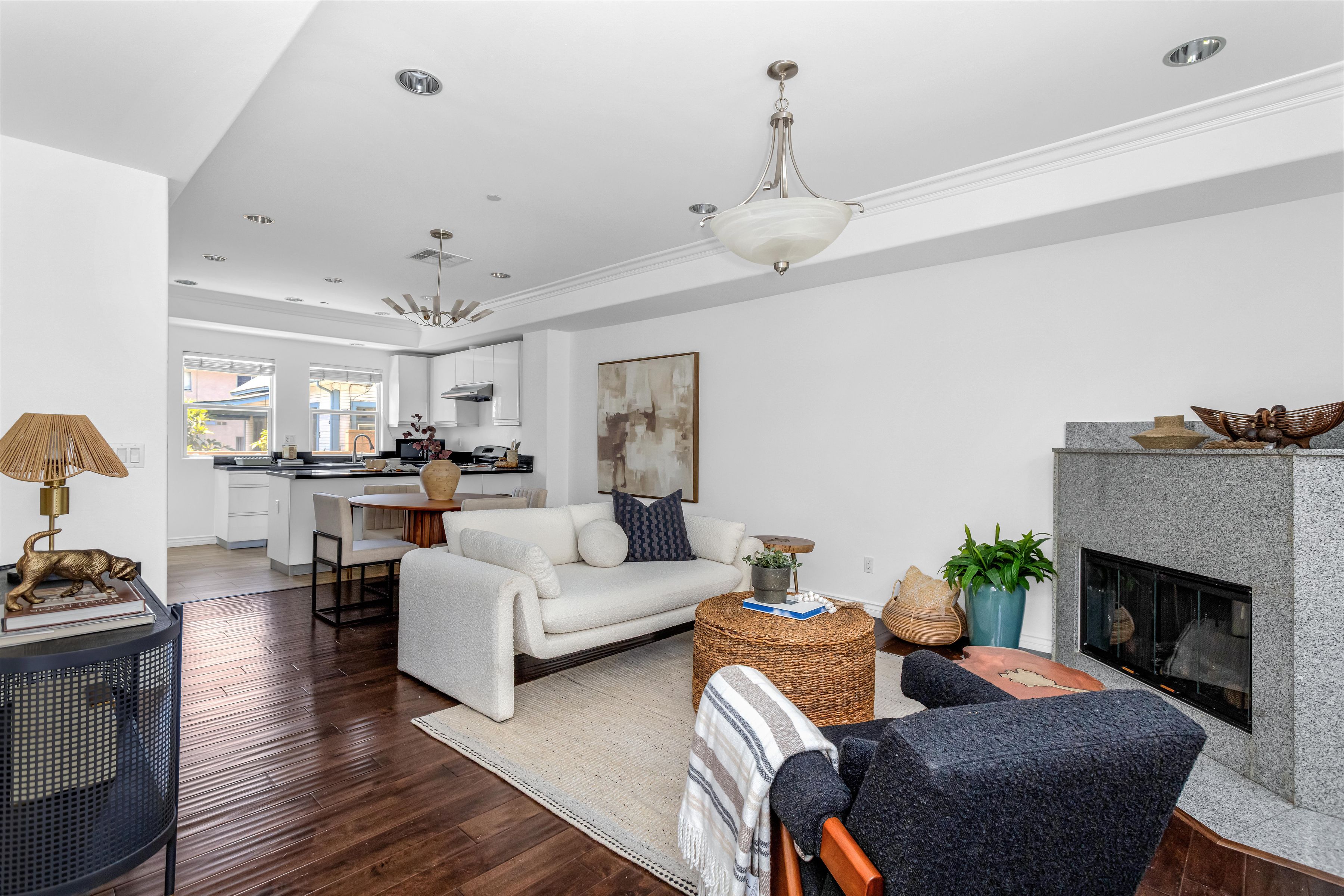  Modern Pasadena Townhome with Private 2-Car Garage - 物件實景