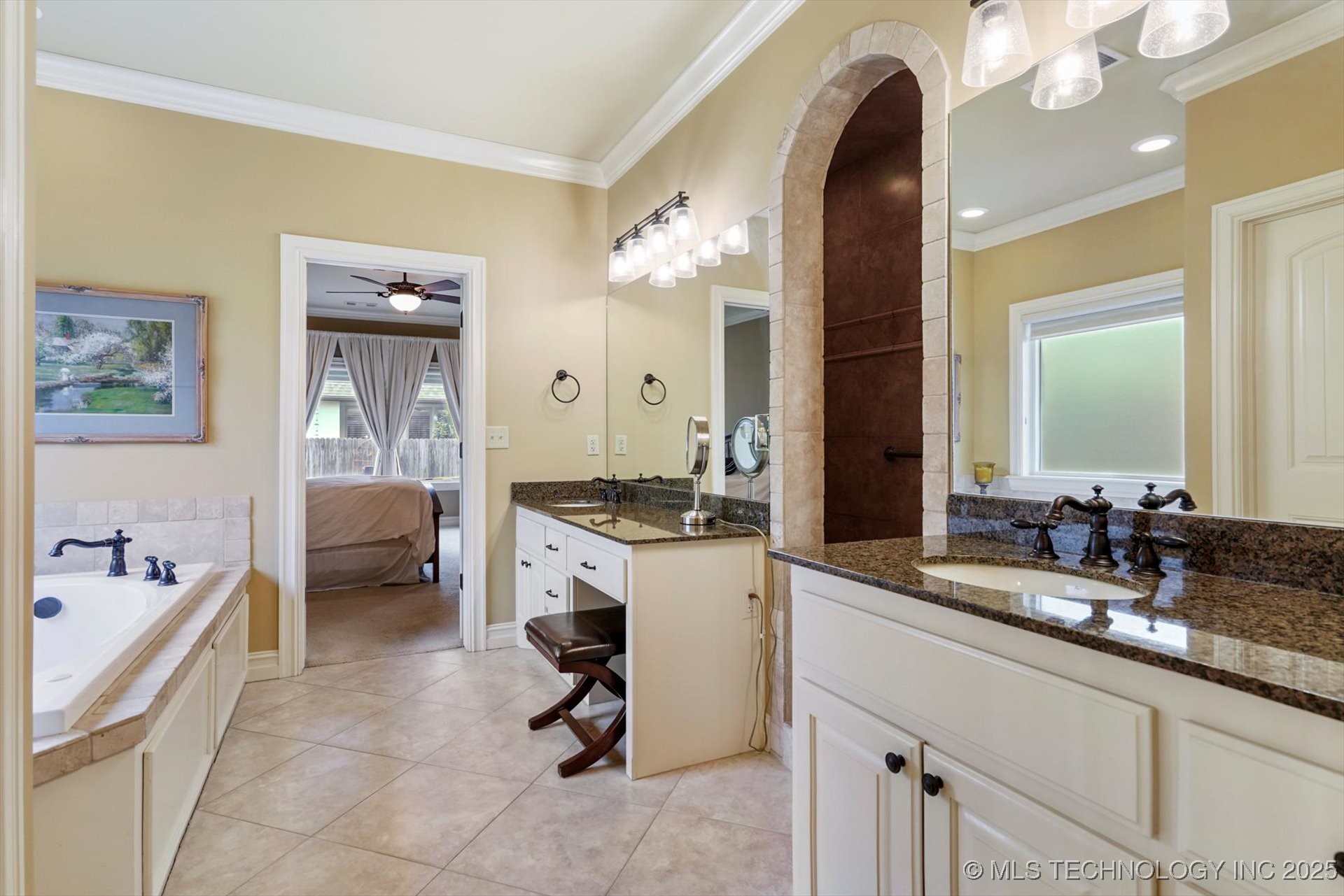 Tulsa, Oklahoma, 74137, United States, 4 Bedrooms Bedrooms, ,4 BathroomsBathrooms,Residential,For Sale,2003368