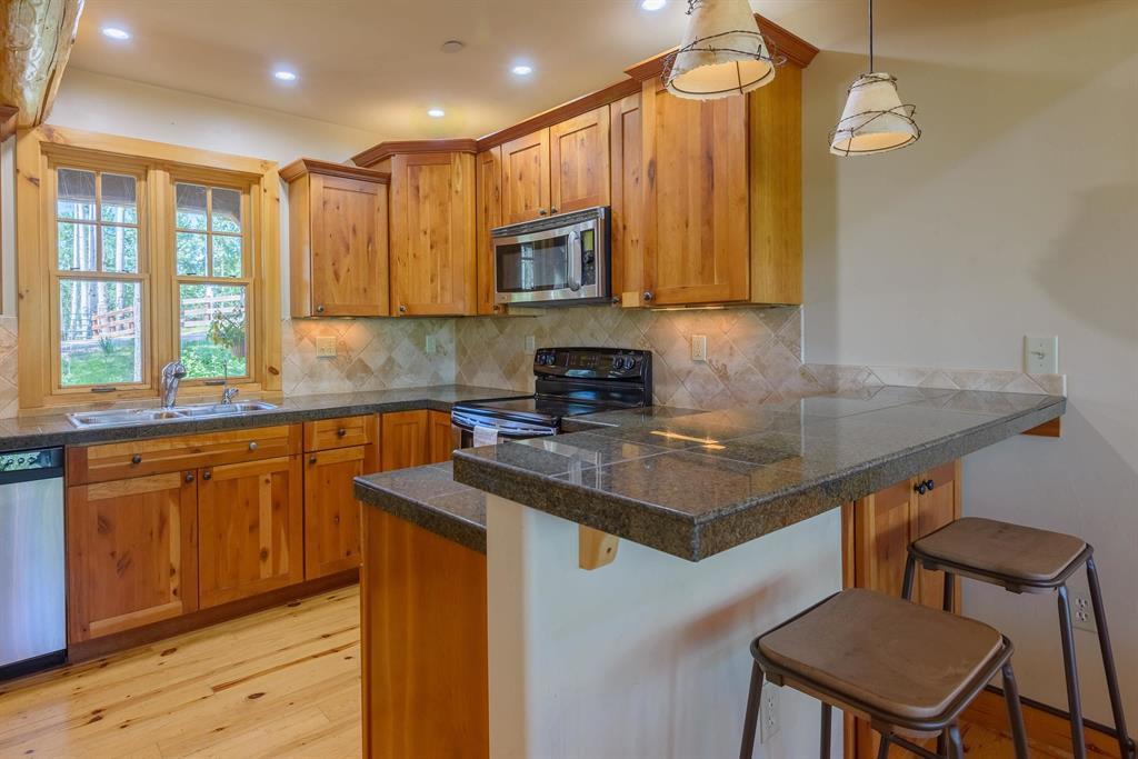 Crested Butte, Colorado, 81224, United States, 7 Bedrooms Bedrooms, ,10 BathroomsBathrooms,Residential,For Sale,1868441