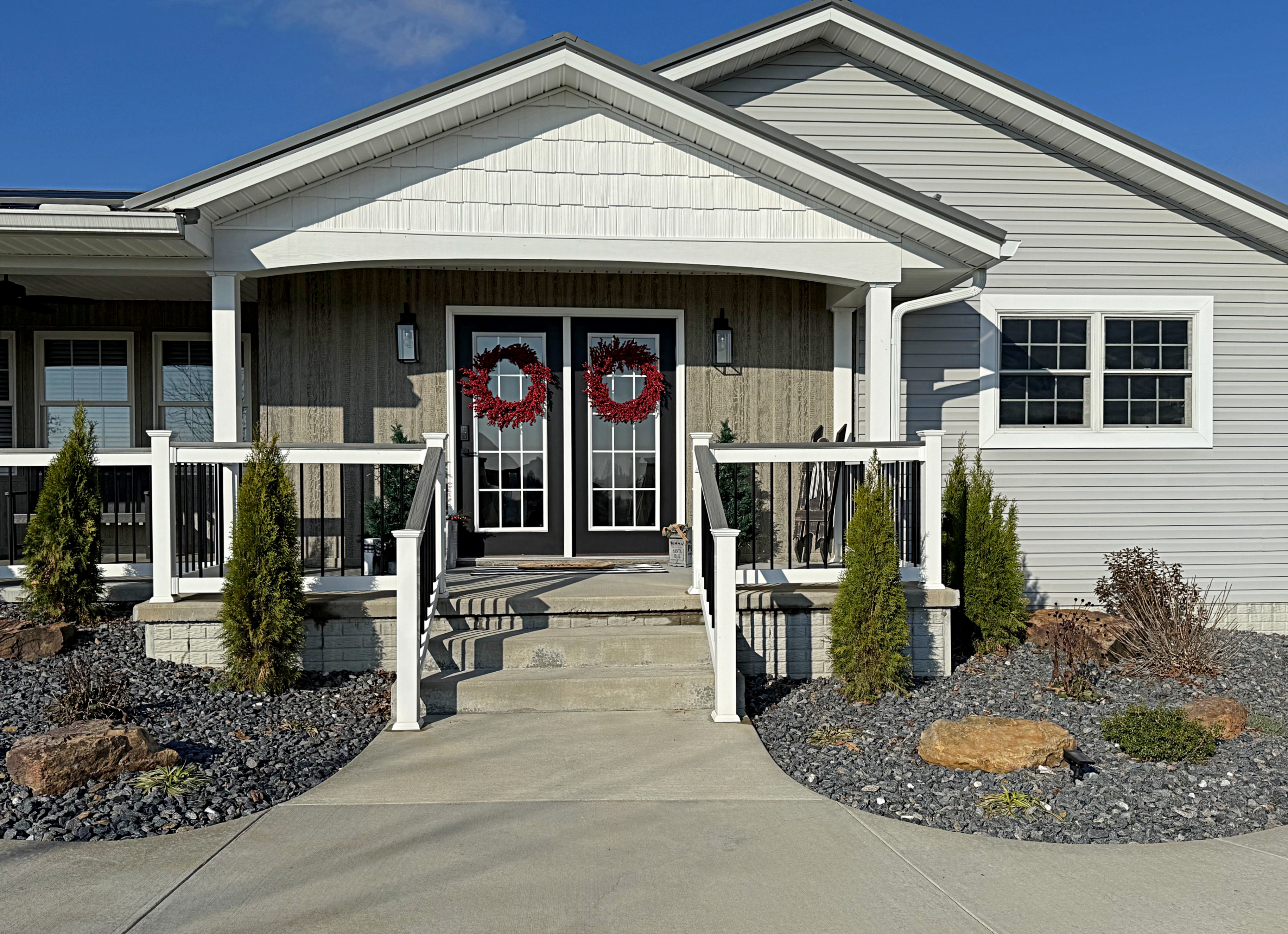 Loogootee, Indiana, 47553, United States, 4 Bedrooms Bedrooms, ,3 BathroomsBathrooms,Residential,For Sale,2005649