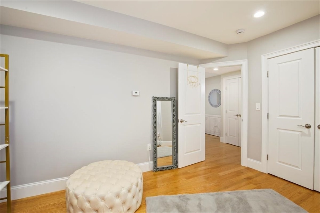 Danvers, Massachusetts, 01923, United States, 2 Bedrooms Bedrooms, ,3 BathroomsBathrooms,Residential,For Sale,1994668