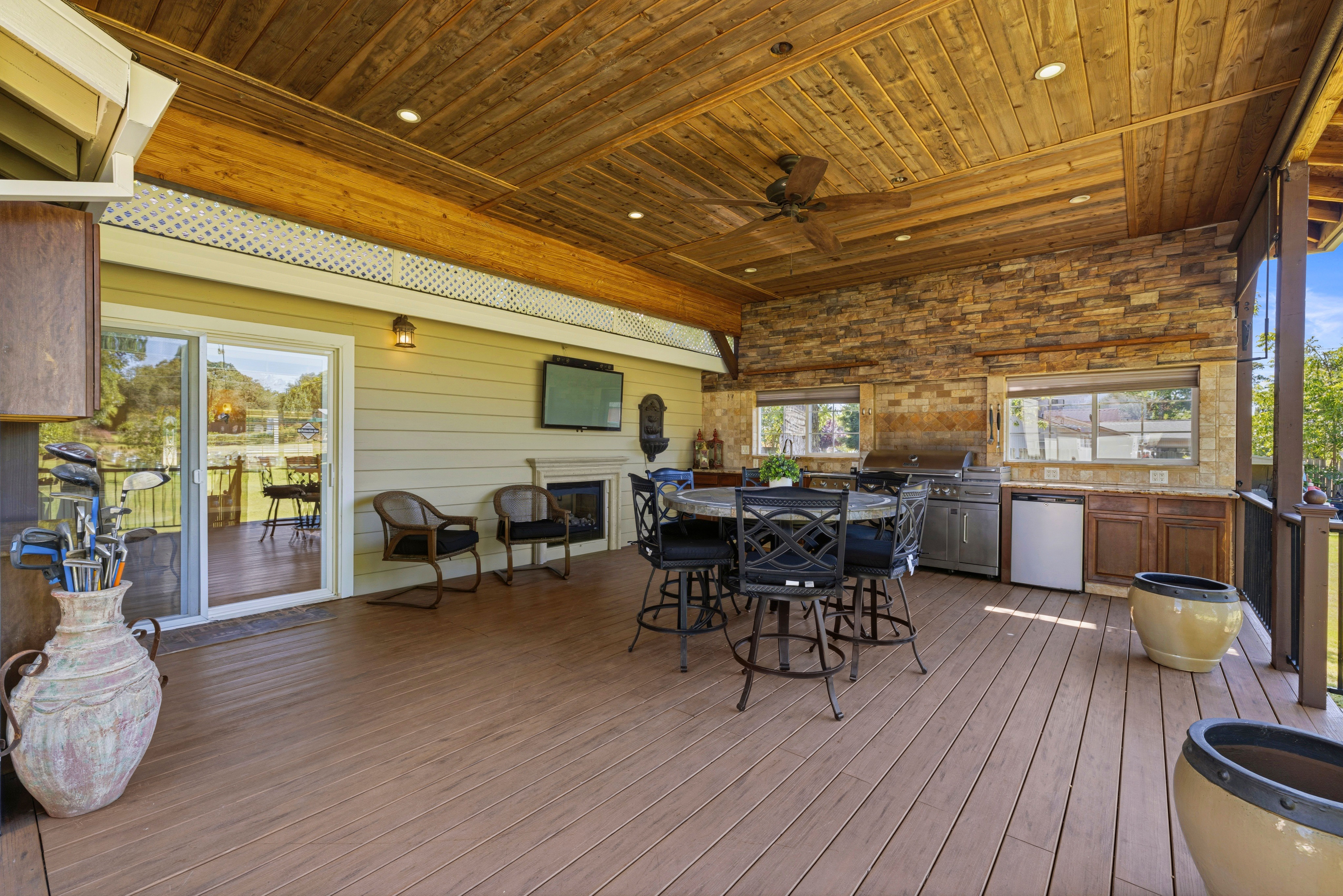  8723 Phoenix Avenue, Fair Oaks, CA 95628 - 物件實景