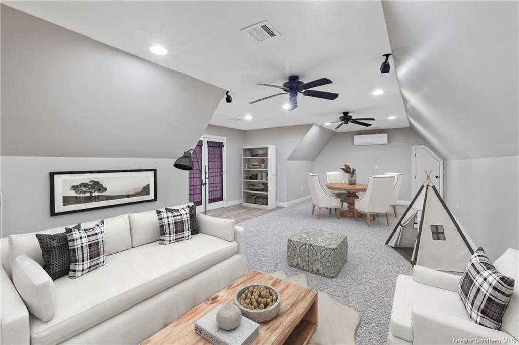 Lake Charles, Louisiana, 70605, United States, 4 Bedrooms Bedrooms, ,4 BathroomsBathrooms,Residential,For Sale,1976611