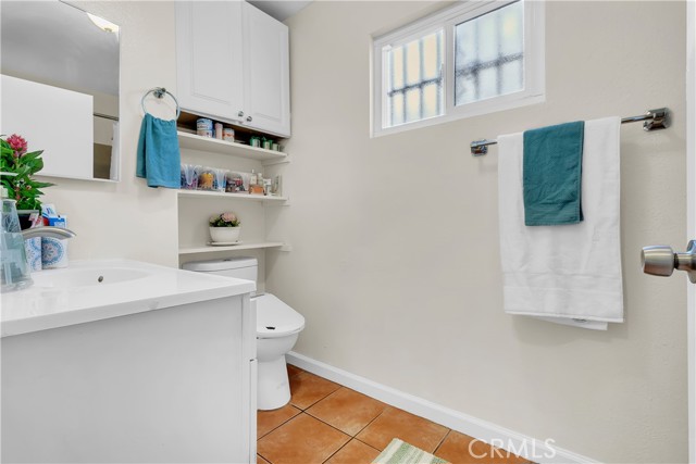 Los Angeles, California, 90059, United States, 3 Bedrooms Bedrooms, ,2 BathroomsBathrooms,Residential,For Sale,1916036