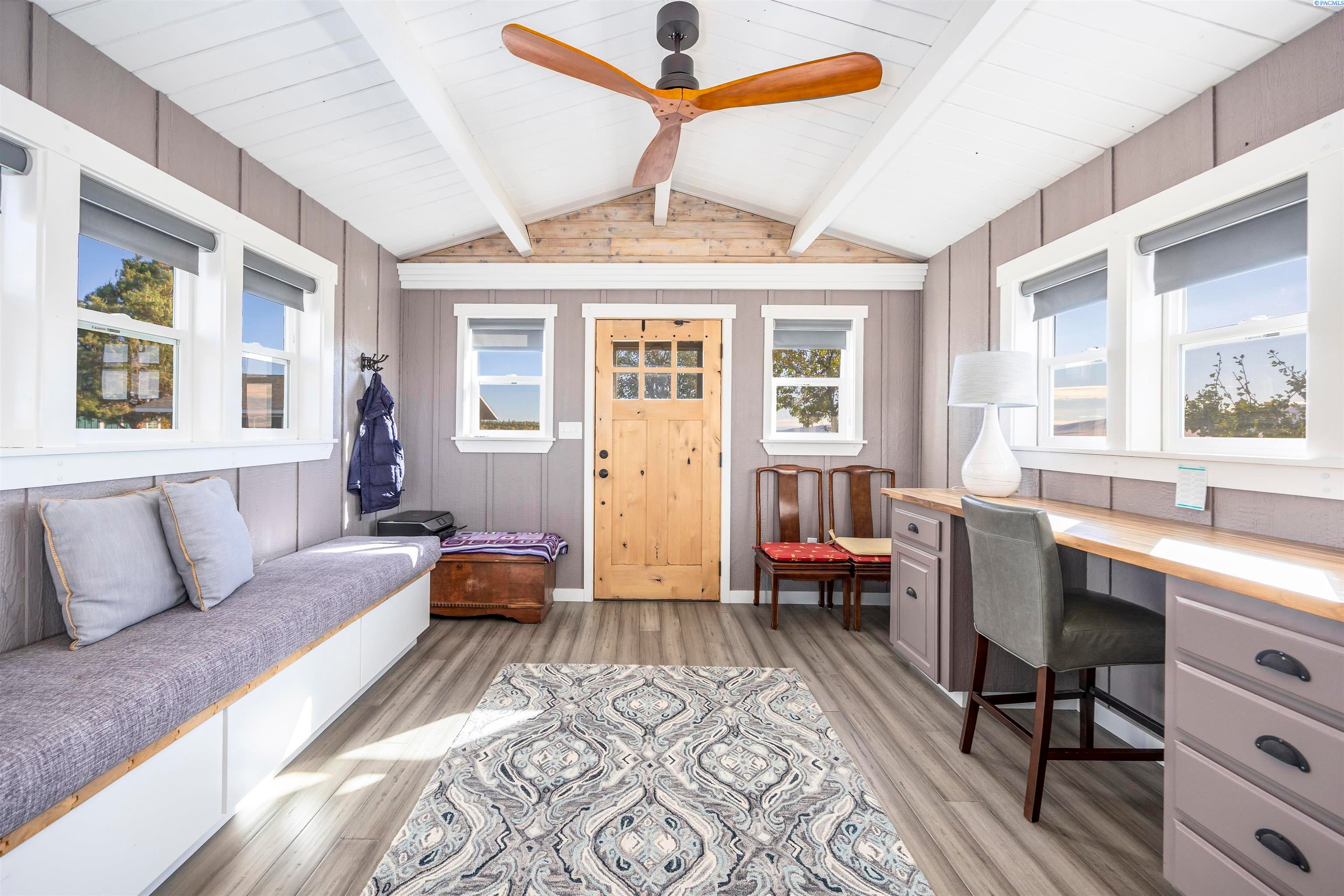 Benton City, Washington, 99320, United States, 3 Bedrooms Bedrooms, ,2 BathroomsBathrooms,Residential,For Sale,1992566