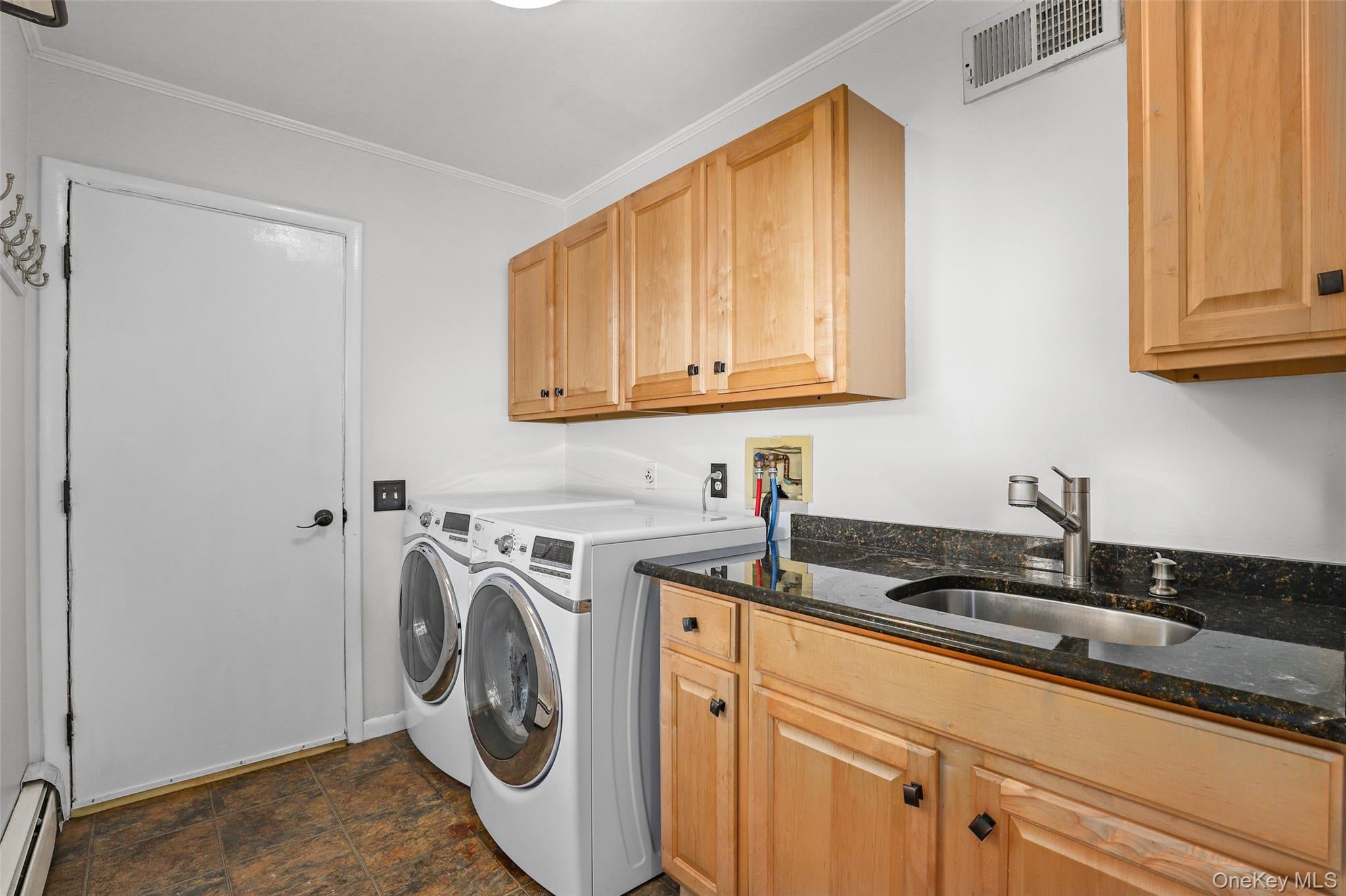 Verbank, New York, 12585, United States, 3 Bedrooms Bedrooms, ,4 BathroomsBathrooms,Residential,For Sale,1975434