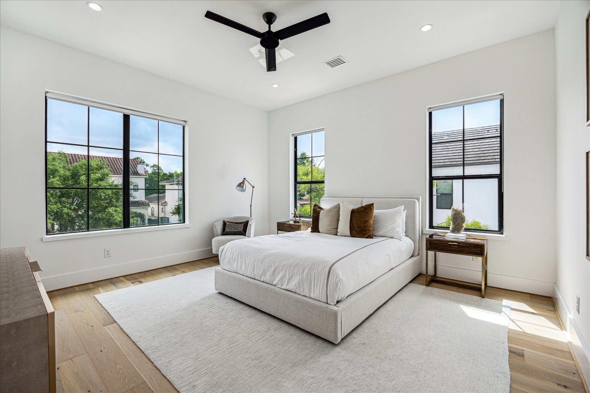  4002 Meadow Lake Lane - 物件實景