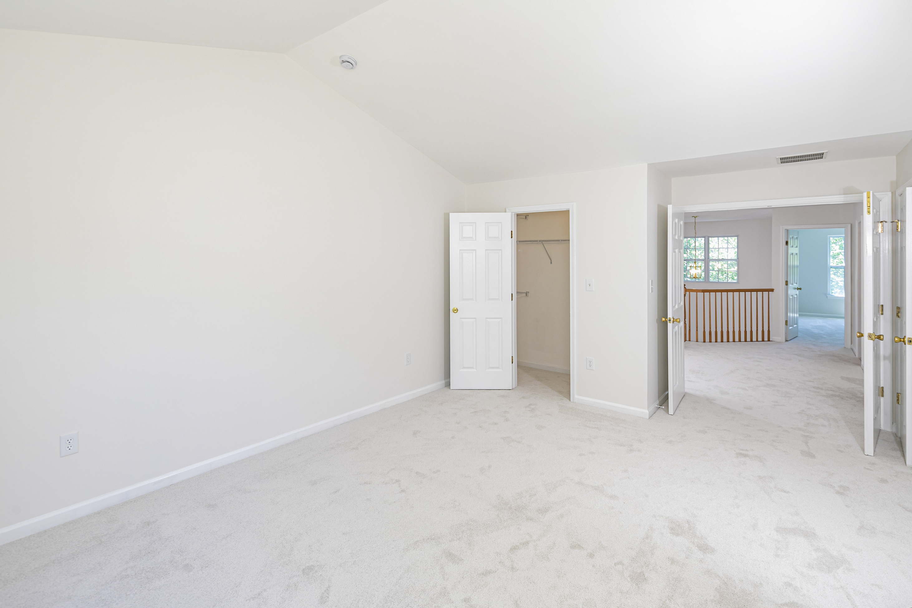  Contemporary Townhouse, Prime Location - 物件實景