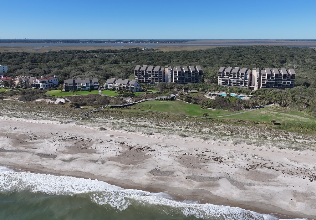 Fernandina Beach, Florida, 32034, United States, 2 Bedrooms Bedrooms, ,2 BathroomsBathrooms,Residential,For Sale,1937654