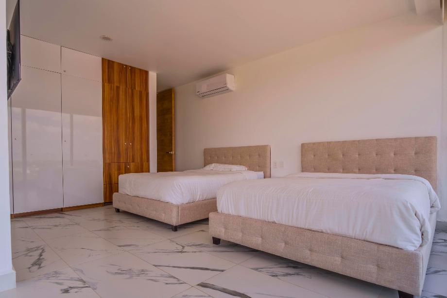 Cancún/Benito Juárez, Q.R., 77504, Mexico, 2 Bedrooms Bedrooms, ,2 BathroomsBathrooms,Residential,For Sale,1917911