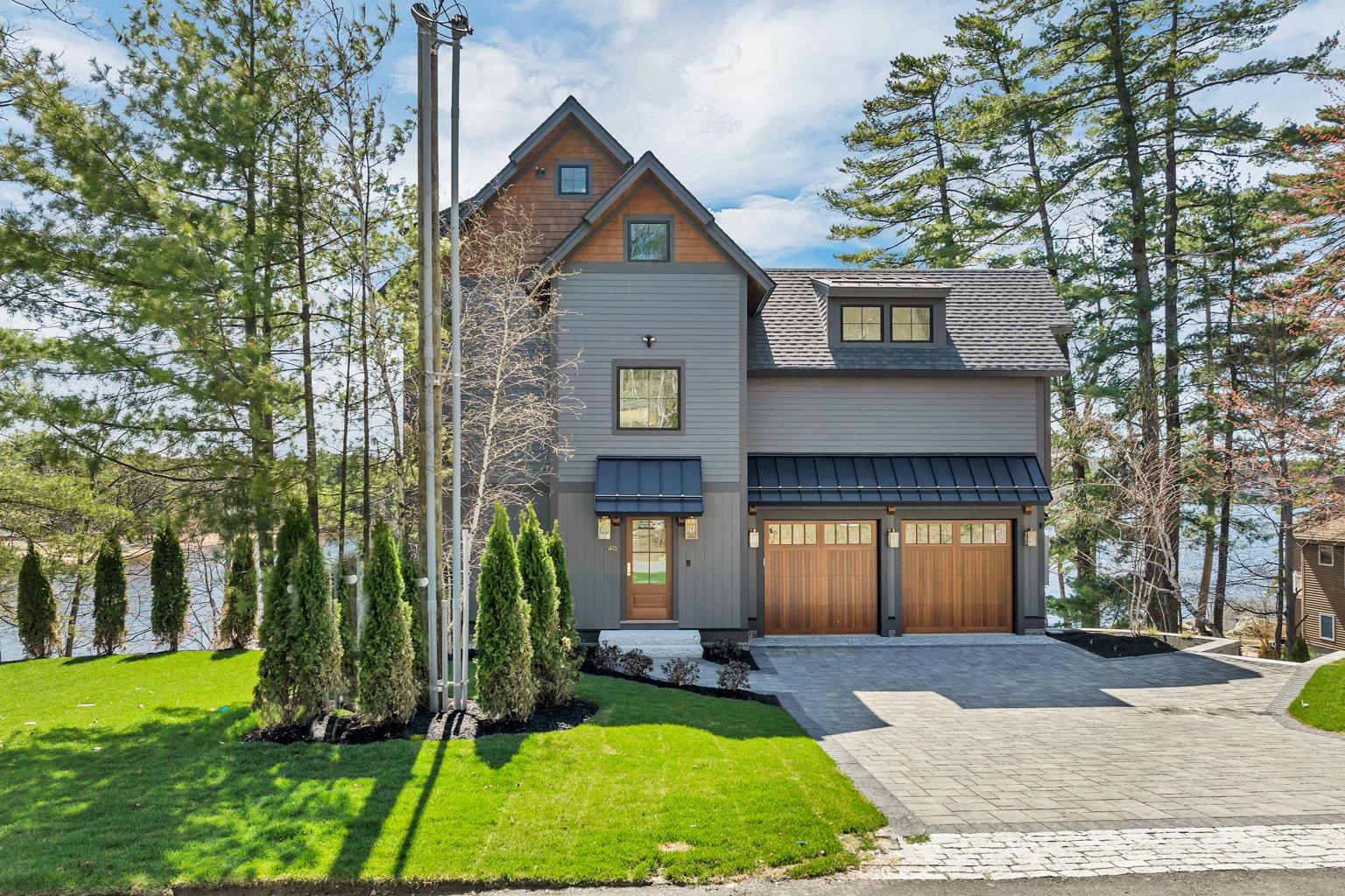 Gilford, New Hampshire, 03249, United States, 5 Bedrooms Bedrooms, ,6 BathroomsBathrooms,Residential,For Sale,1794777