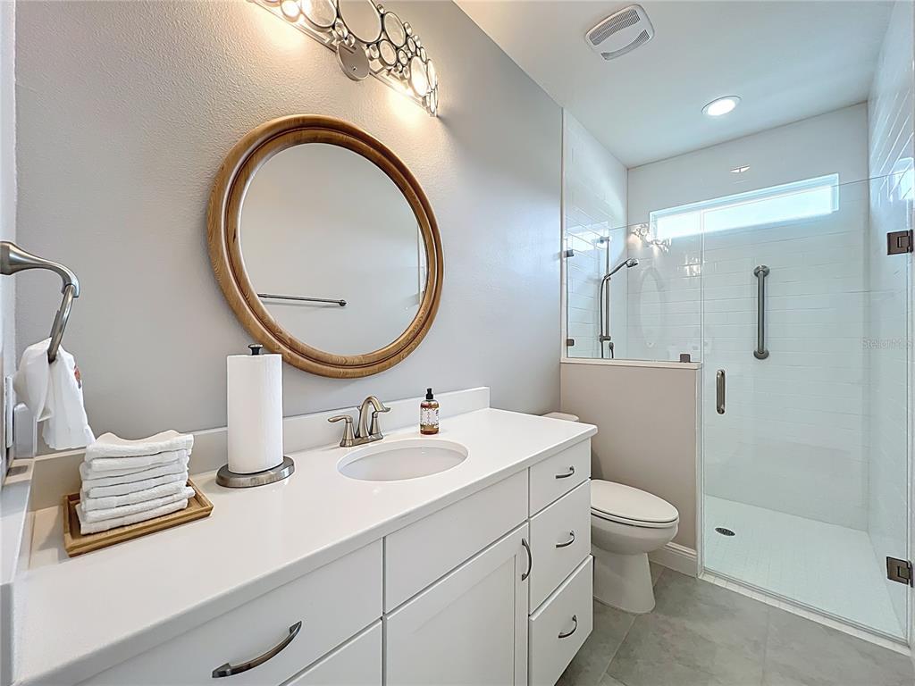 Groveland, Florida, 34736, United States, 5 Bedrooms Bedrooms, ,7 BathroomsBathrooms,Residential,For Sale,1906633