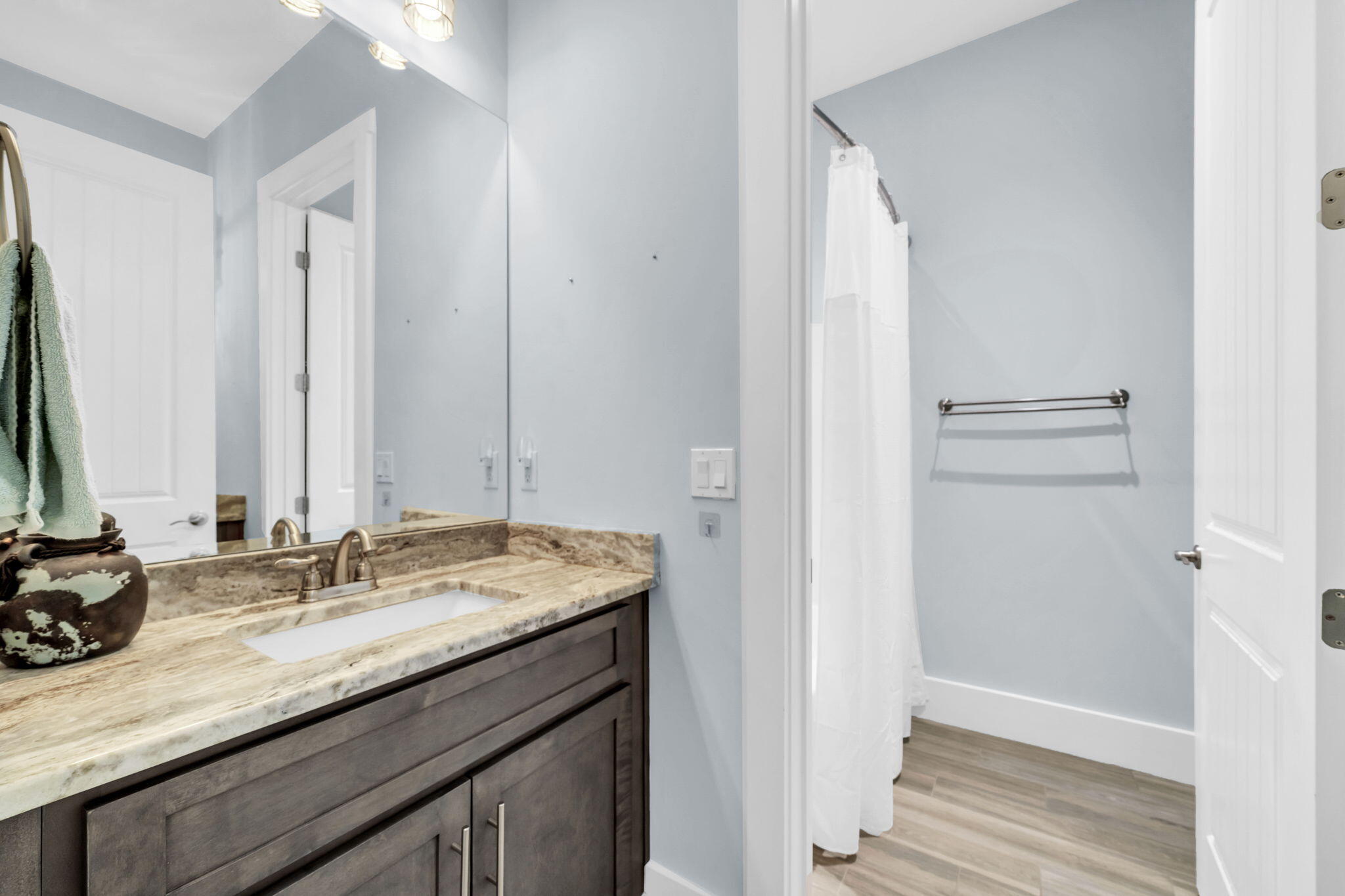 Freeport, Florida, 32439, United States, 4 Bedrooms Bedrooms, ,3 BathroomsBathrooms,Residential,For Sale,1970468