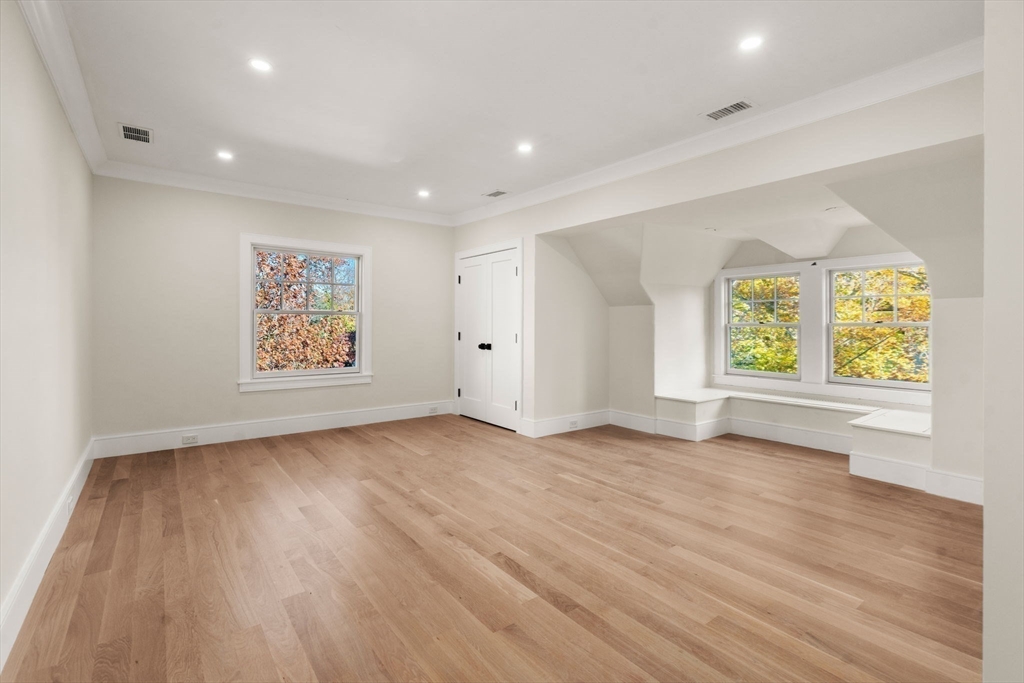 Newton, Massachusetts, 02465, United States, 6 Bedrooms Bedrooms, ,7 BathroomsBathrooms,Residential,For Sale,1995687