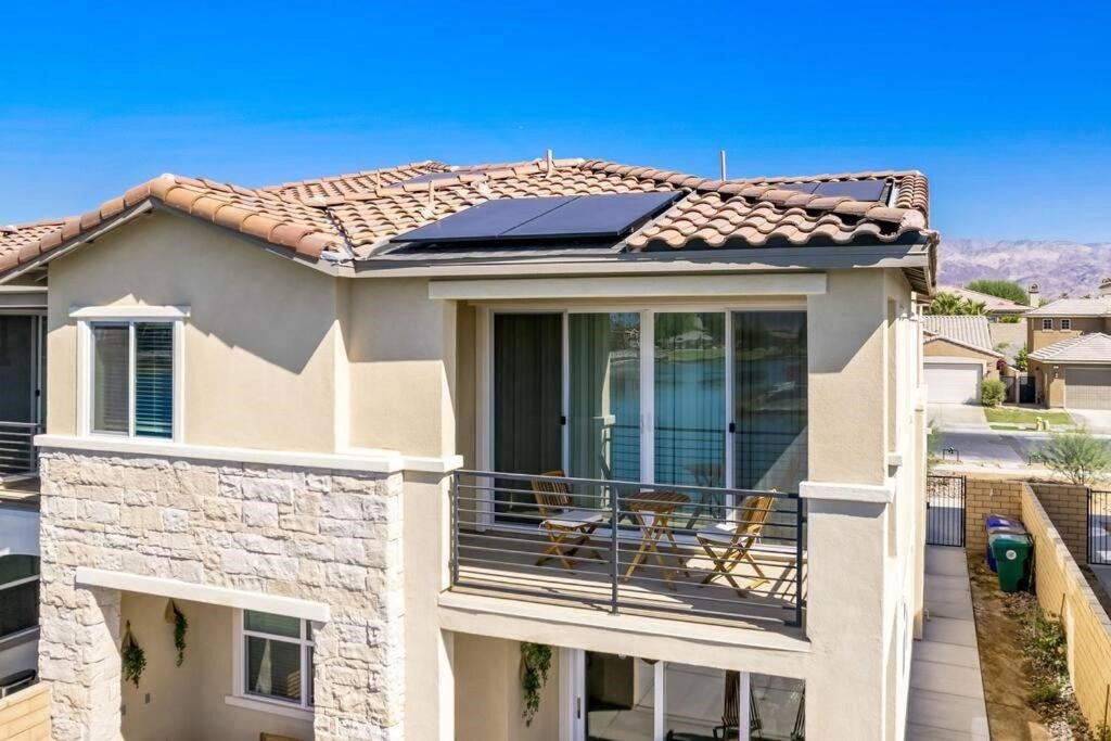 Indio, California, 92203, United States, 4 Bedrooms Bedrooms, ,5 BathroomsBathrooms,Residential,For Sale,1998481