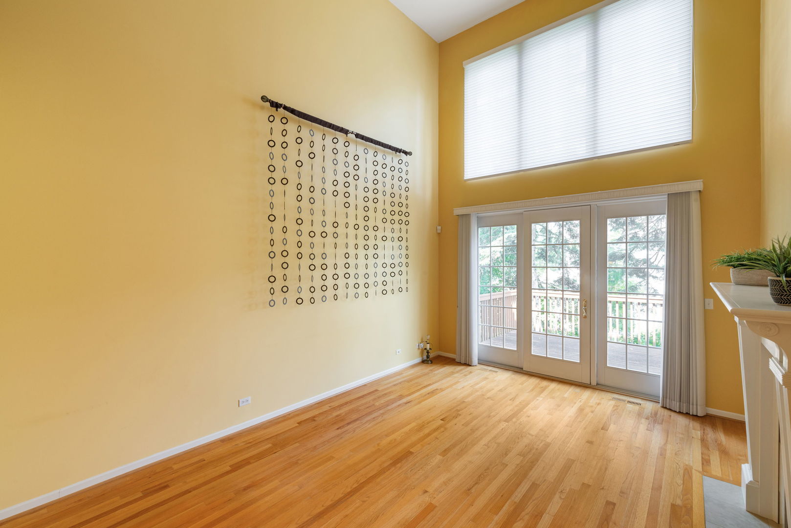 Clarendon Hills, Illinois, 60514, United States, 3 Bedrooms Bedrooms, ,4 BathroomsBathrooms,Residential,For Sale,1917316