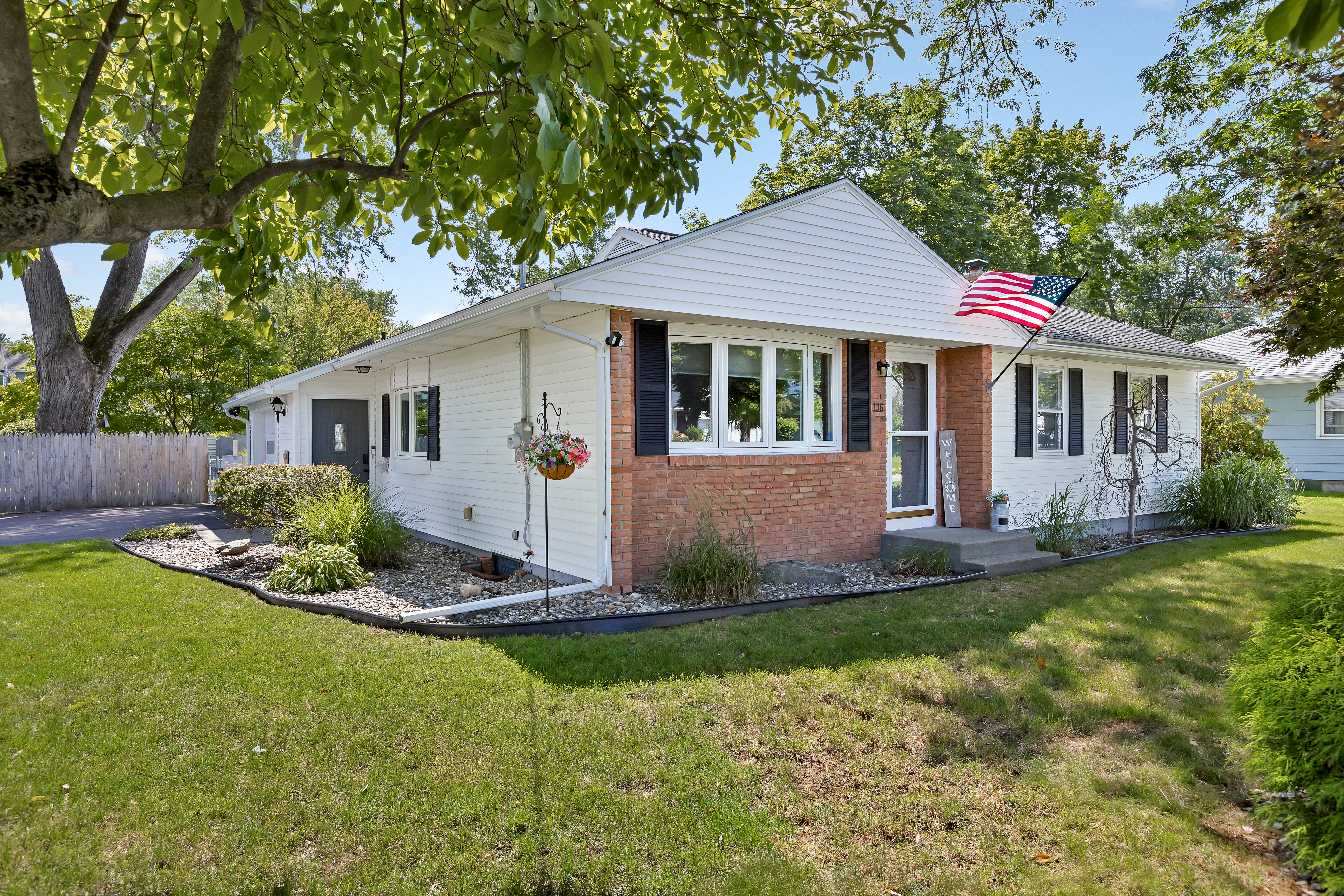  136 Kenwood Avenue, Bethlehem, NY, 12054 - 物件實景