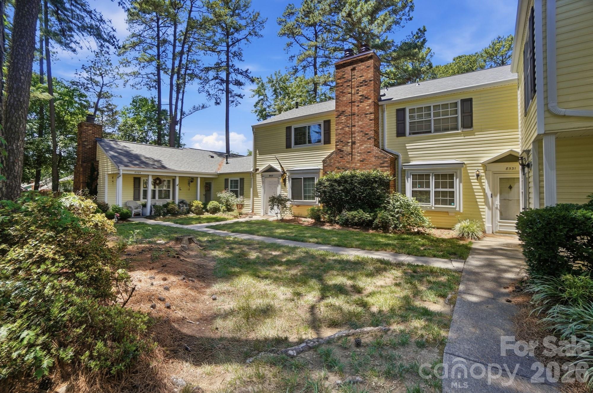 Castle Pine Ct, Charlotte, NC 28226
