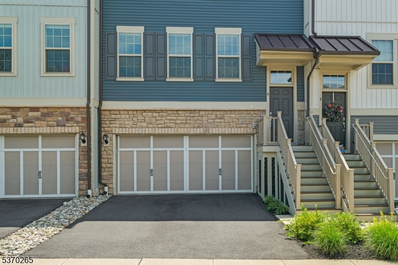 Warren Twp., New Jersey, 07059, United States, 4 Bedrooms Bedrooms, ,4 BathroomsBathrooms,Residential,For Sale,1940451