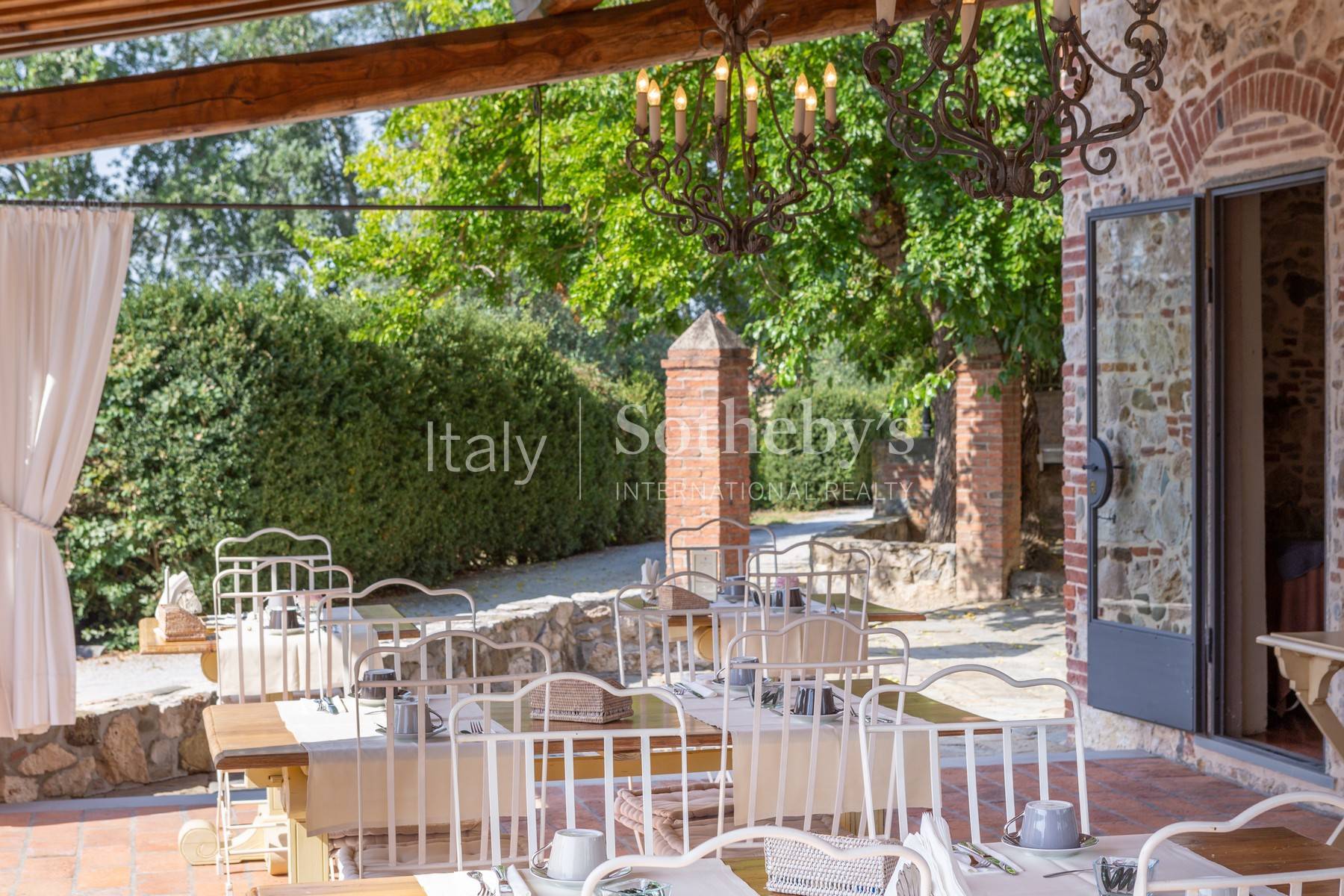  Prestigious luxury villa between Forte dei Marmi and Florence - 物件實景