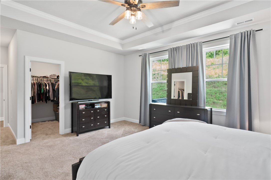 North Strabane, Pennsylvania, 15330, United States, 4 Bedrooms Bedrooms, ,4 BathroomsBathrooms,Residential,For Sale,1940501