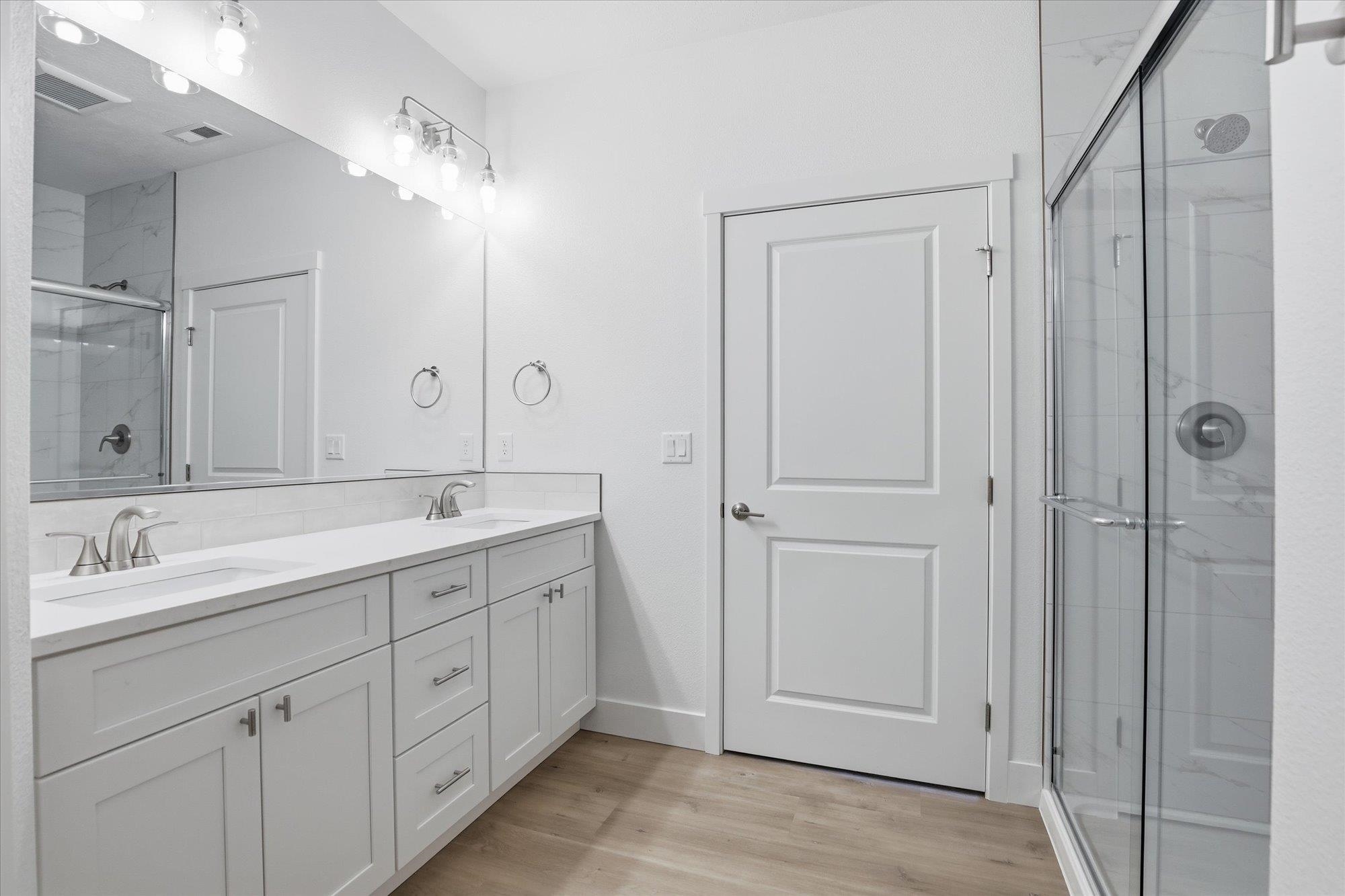 Deer Park, Washington, 99006, United States, 3 Bedrooms Bedrooms, ,2 BathroomsBathrooms,Residential,For Sale,1992798