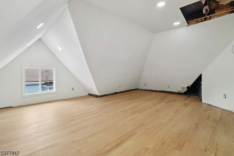 City Of Orange Twp., New Jersey, 07050, United States, 4 Bedrooms Bedrooms, ,5 BathroomsBathrooms,Residential,For Sale,1916773