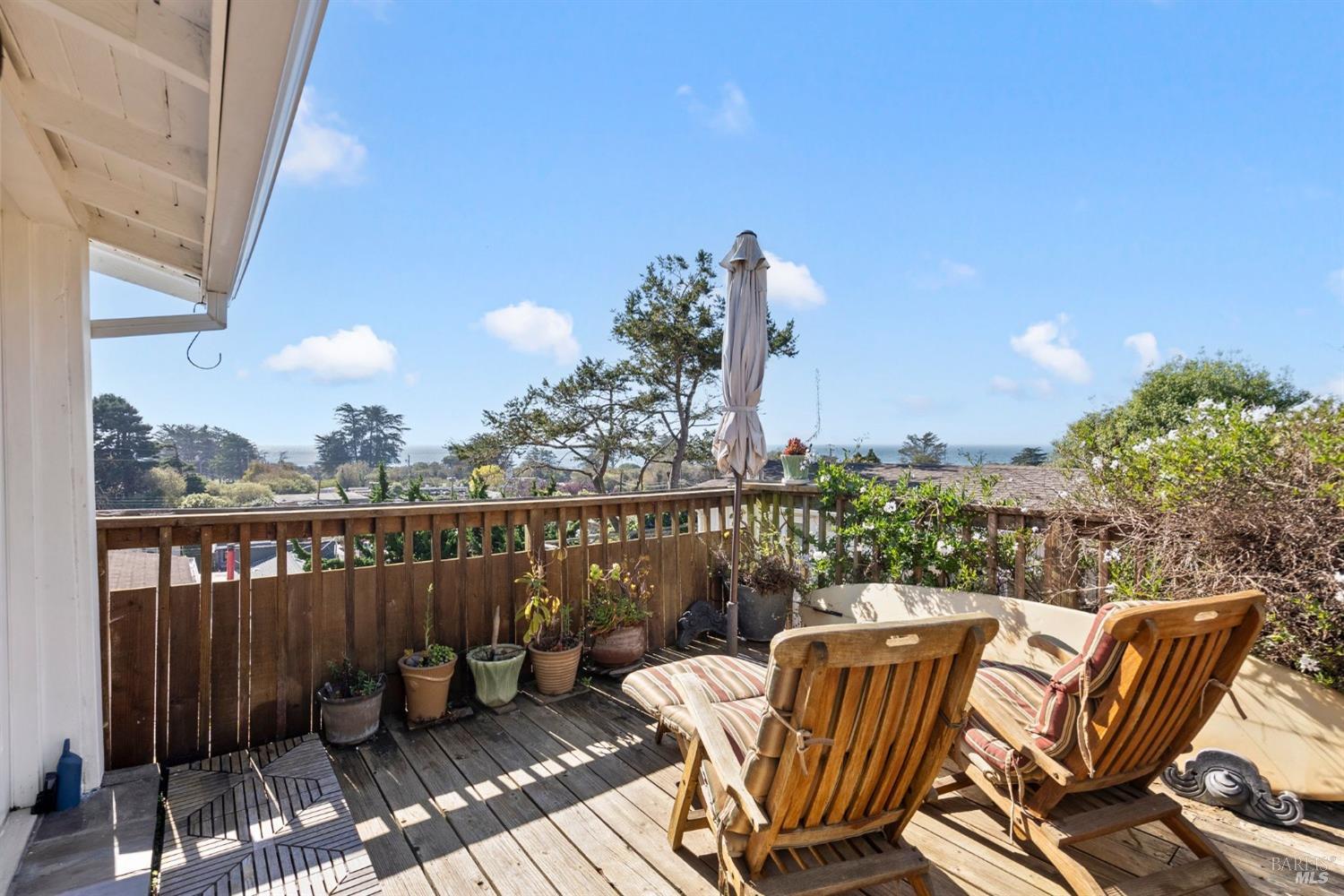 Stinson Beach, California, 94970, United States, 1 Bedroom Bedrooms, ,1 BathroomBathrooms,Residential,For Sale,1838443