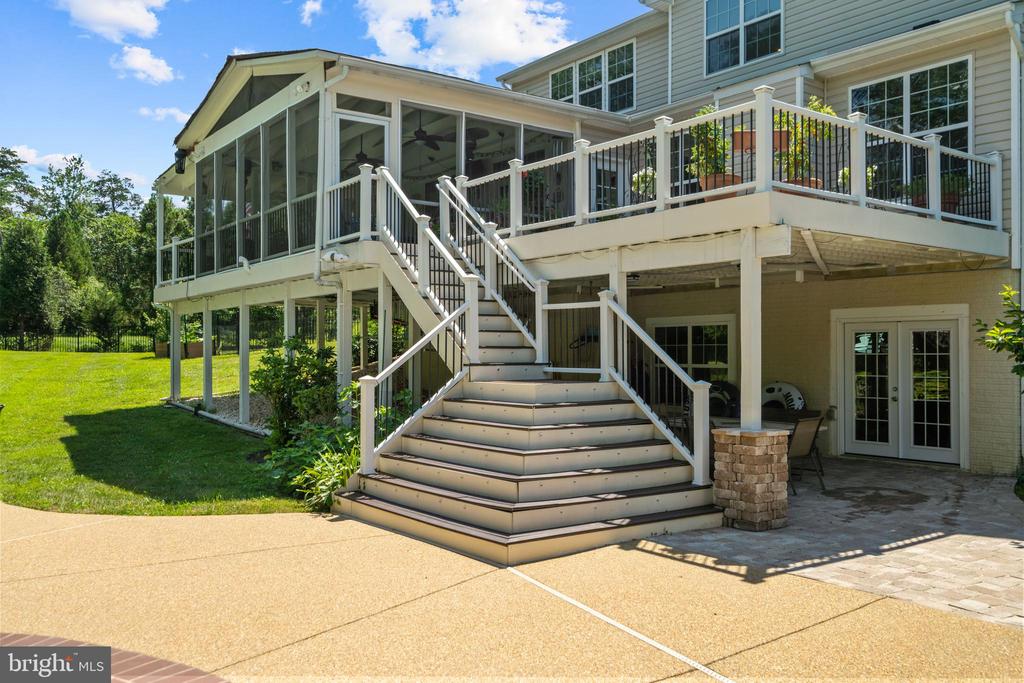 Broadlands, Virginia, 20148, United States, 5 Bedrooms Bedrooms, ,5 BathroomsBathrooms,Residential,For Sale,1977540