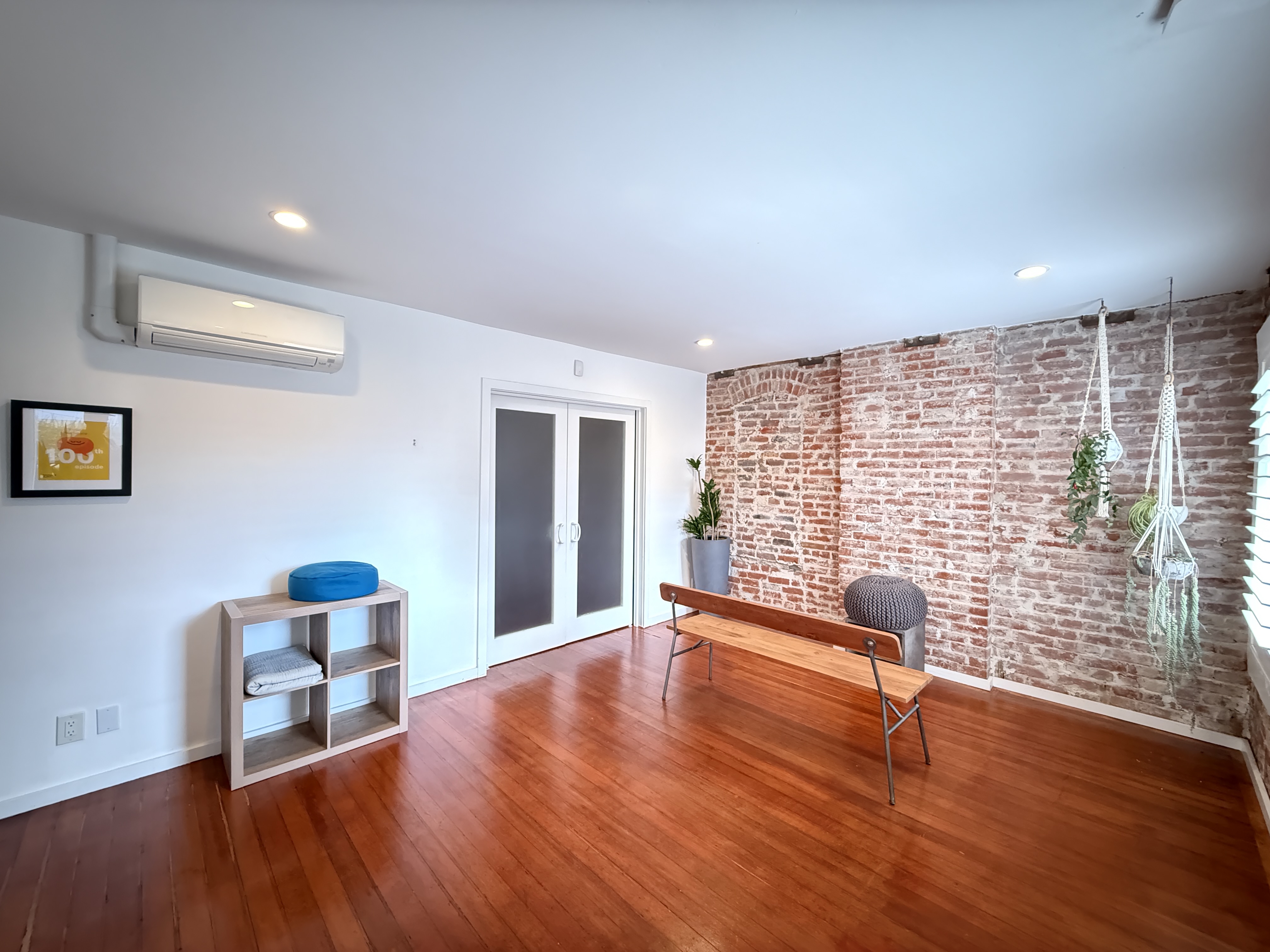 Venice, California, 90291, United States, 2 Bedrooms Bedrooms, ,2 BathroomsBathrooms,Residential,For Sale,1989635