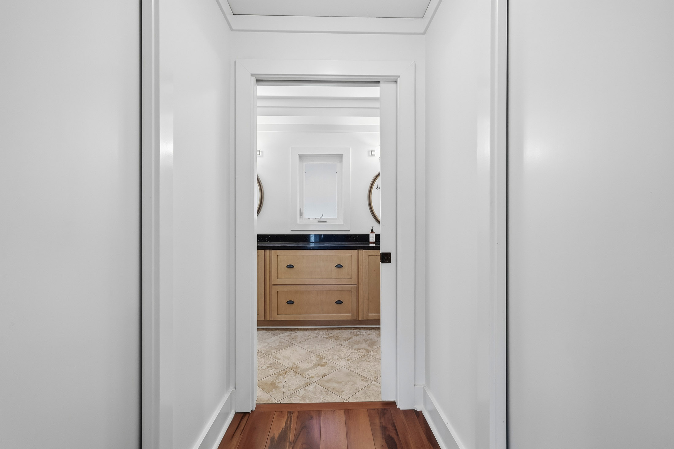  Move-in Ready Lakefront Home Delivers the Ultimate Lake Oconee Lifestyle - 物件實景