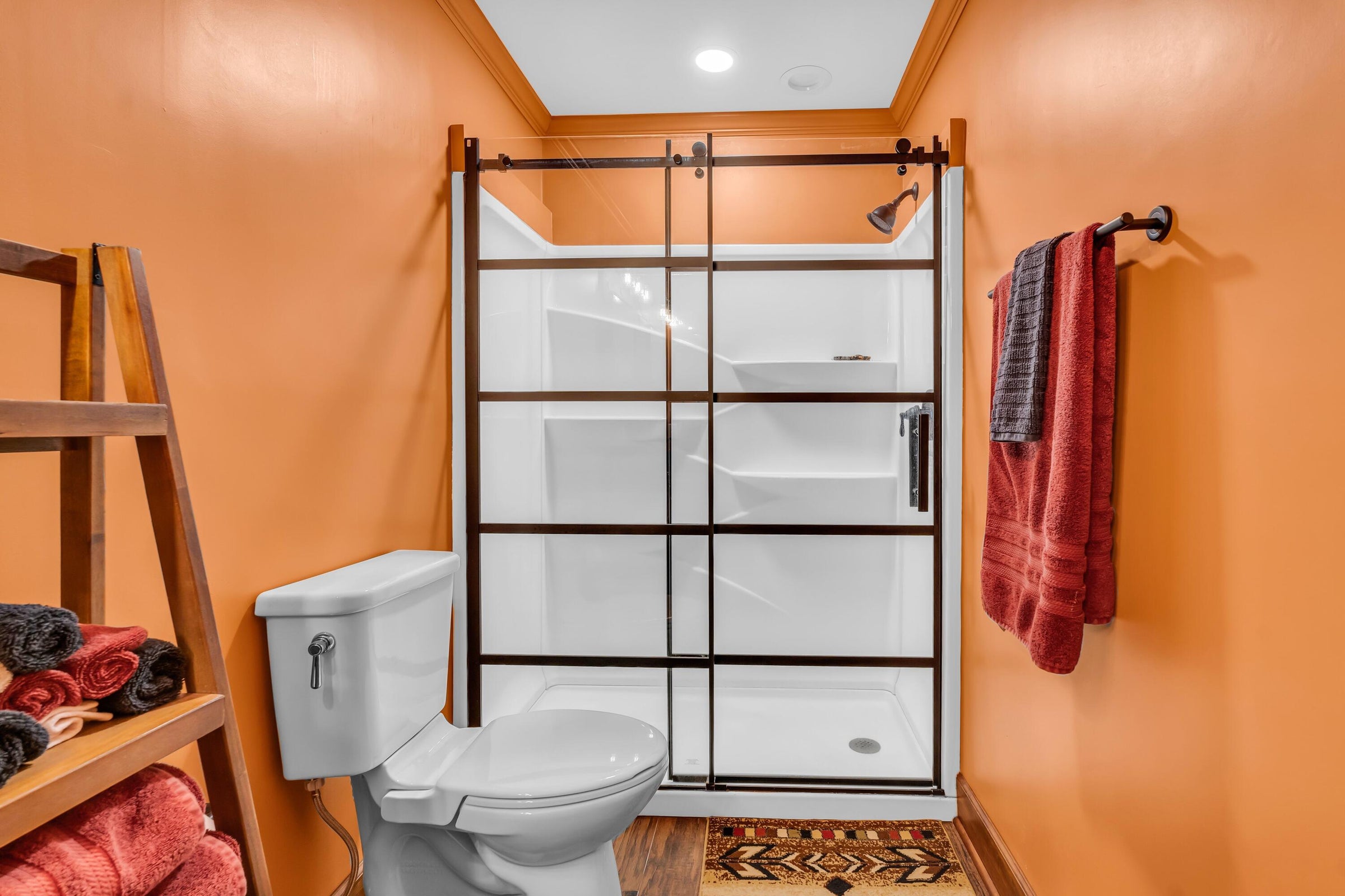 Columbus, Mississippi, 39705, United States, 4 Bedrooms Bedrooms, ,4 BathroomsBathrooms,Residential,For Sale,1976327