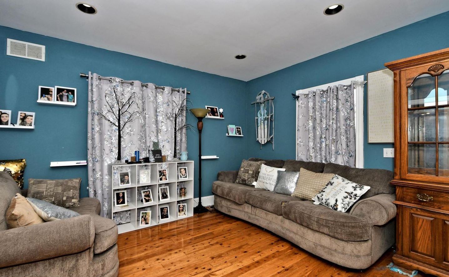 Pennington, New Jersey, 08534, United States, 3 Bedrooms Bedrooms, ,Residential,For Sale,1928704
