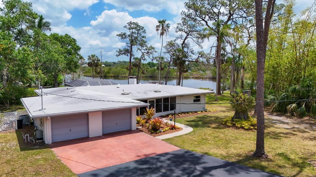 Bradenton, Florida, 34208, United States, 3 Bedrooms Bedrooms, ,2 BathroomsBathrooms,Residential,For Sale,1960554