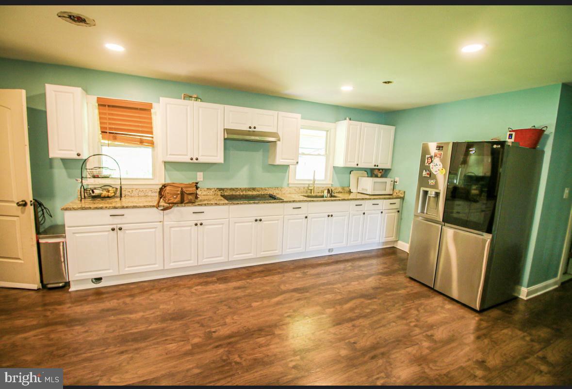 Annapolis, Maryland, 21409, United States, 5 Bedrooms Bedrooms, ,2 BathroomsBathrooms,Residential,For Sale,1891353