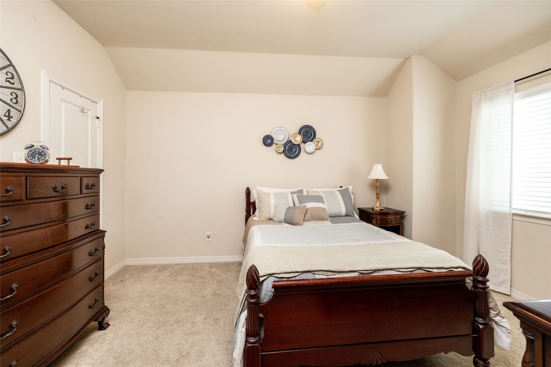 Roanoke, Texas, 76262, United States, 4 Bedrooms Bedrooms, ,5 BathroomsBathrooms,Residential,For Sale,1827754