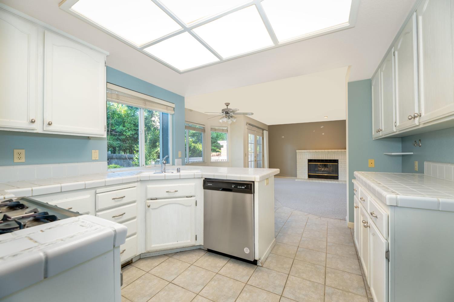 Grass Valley, California, 95945, United States, 3 Bedrooms Bedrooms, ,3 BathroomsBathrooms,Residential,For Sale,1924328