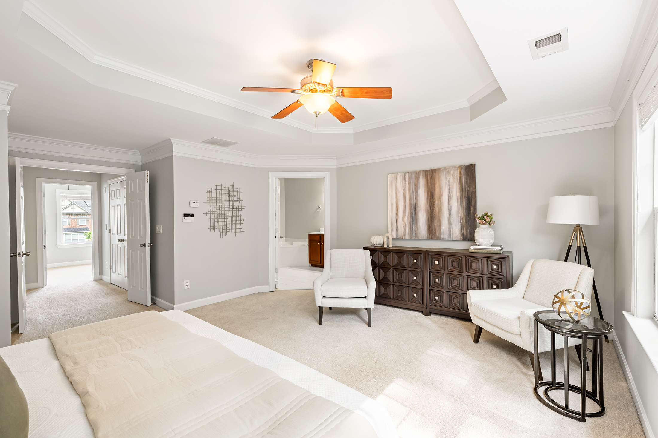  Thoughtfully Updated Brownstone in Brookhaven - 物件實景