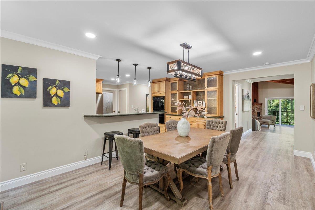 Los Gatos, California, 95033, United States, 3 Bedrooms Bedrooms, ,3 BathroomsBathrooms,Residential,For Sale,1905876