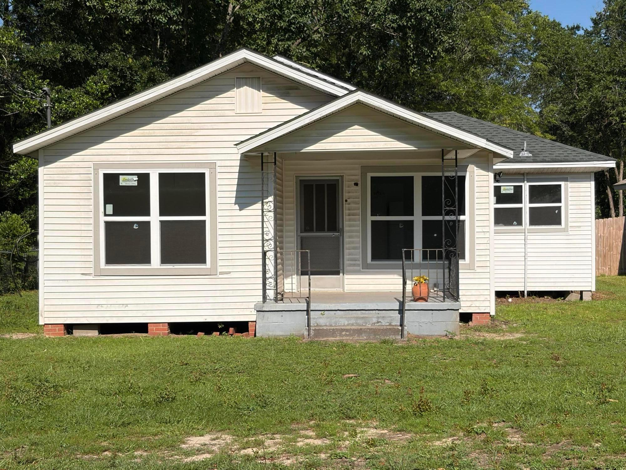 Pearl St, Crestview, FL 32536