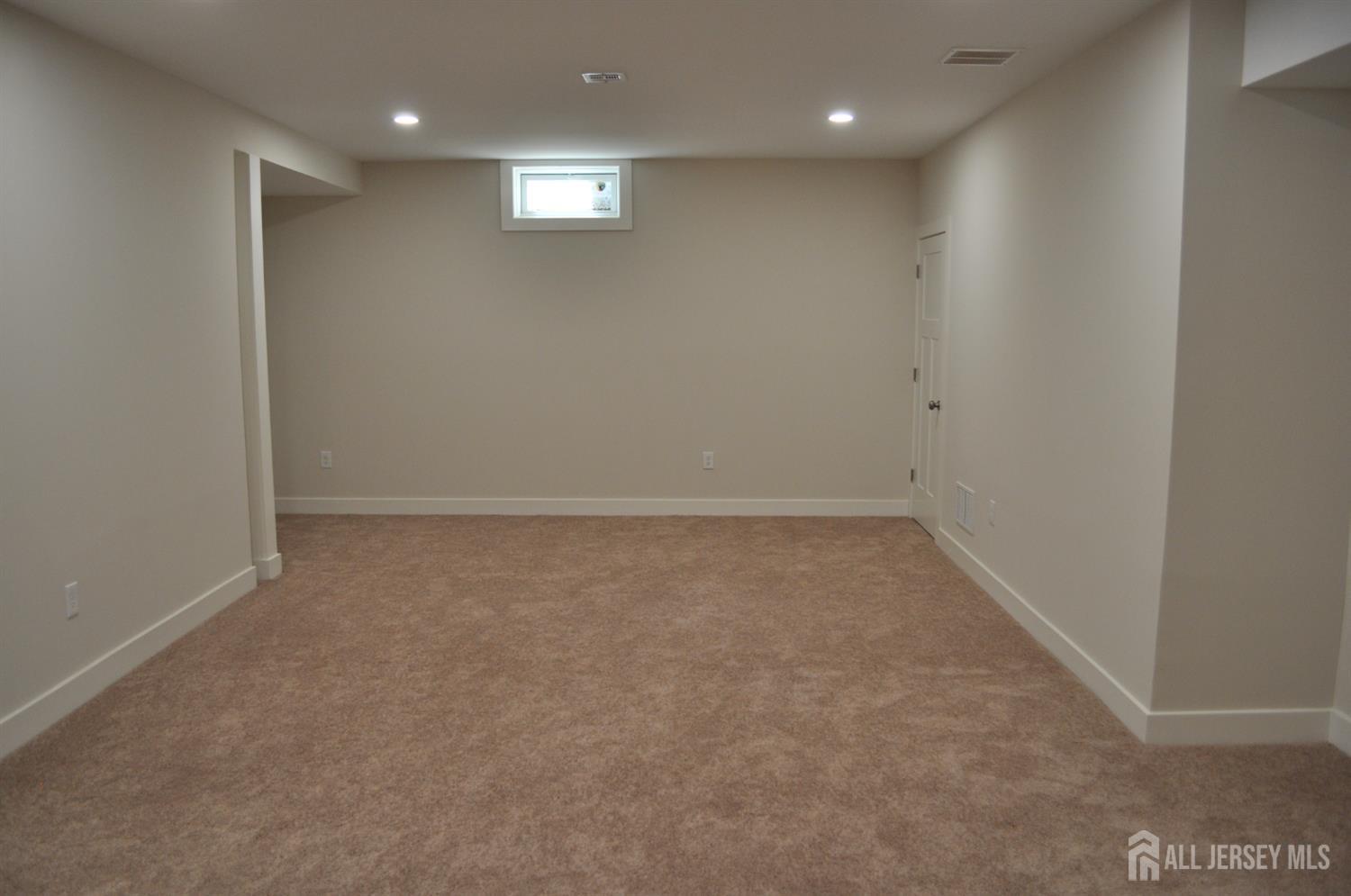 Woodbridge, New Jersey, 07095, United States, 4 Bedrooms Bedrooms, ,4 BathroomsBathrooms,Residential,For Sale,1920305