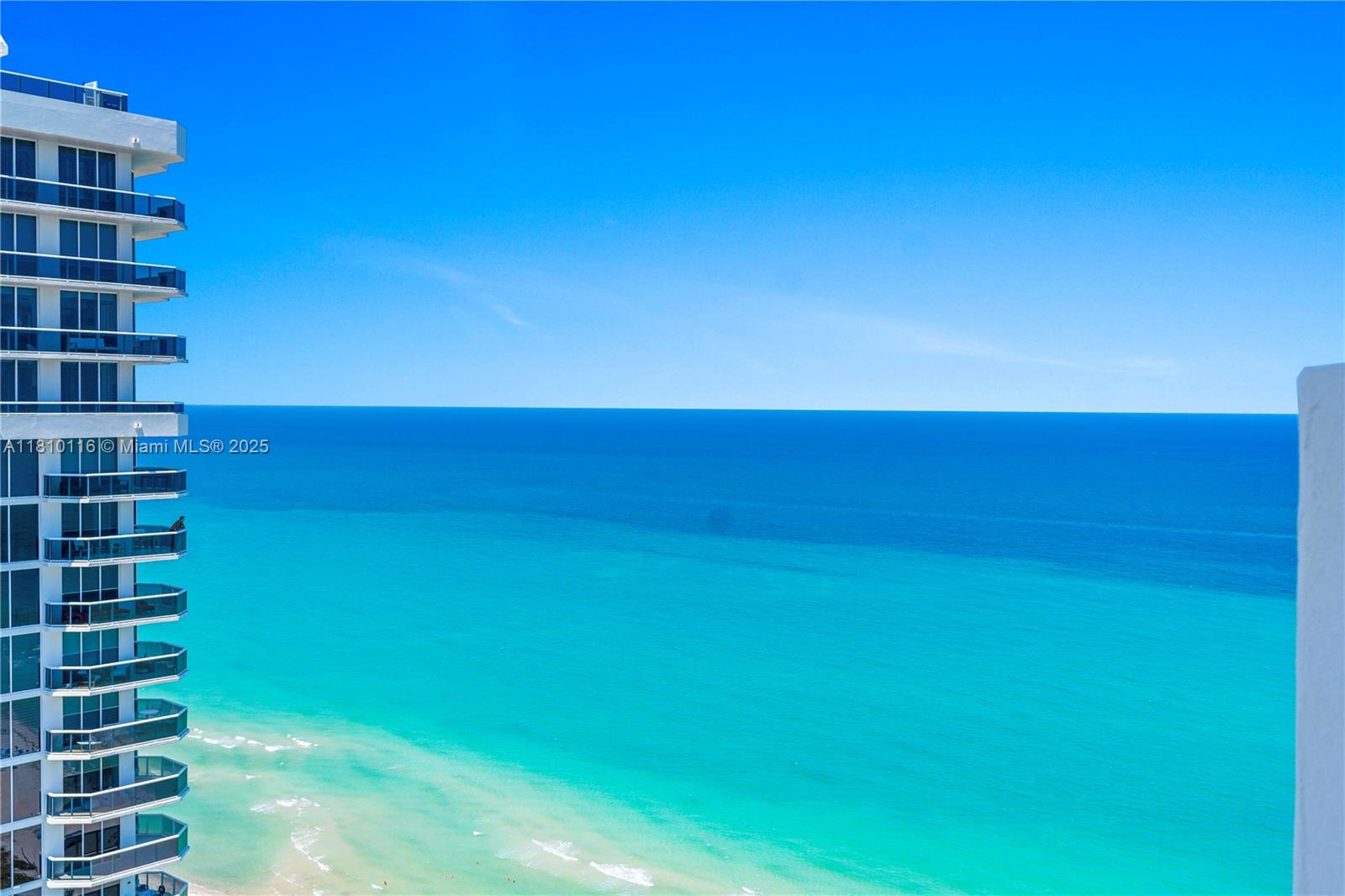 Miami Beach, Florida, 33140, United States, 2 Bedrooms Bedrooms, ,2 BathroomsBathrooms,Residential,For Sale,1838386